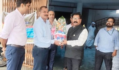 राजस्व सेवाओं की जमीनी हकीकत पर अपर सचिव की नजर