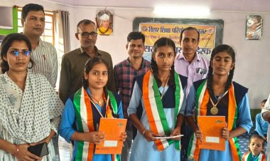 पांच संकुलों से उभरी छात्र प्रतिभाएं, अब प्रखंड स्तर पर होगा मुकाबला