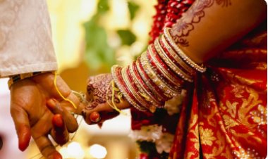 दहेज की मांग ने तोड़ा वैवाहिक रिश्ता, तीन लाख और बुलेट के लिए विवाहिता को घर से निकाला