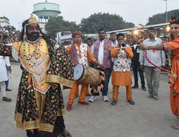 बक्सर के रामलीला मैदान में फिर सजेगा आस्था का रंगमंच, 4 अक्टूबर से 20 दिन गूंजेगी राम-कृष्ण की लीला
