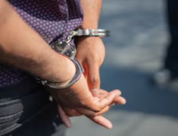 मारपीट कांड में पुलिस की कार्रवाई, अरियाव से आरोपी गिरफ्तार