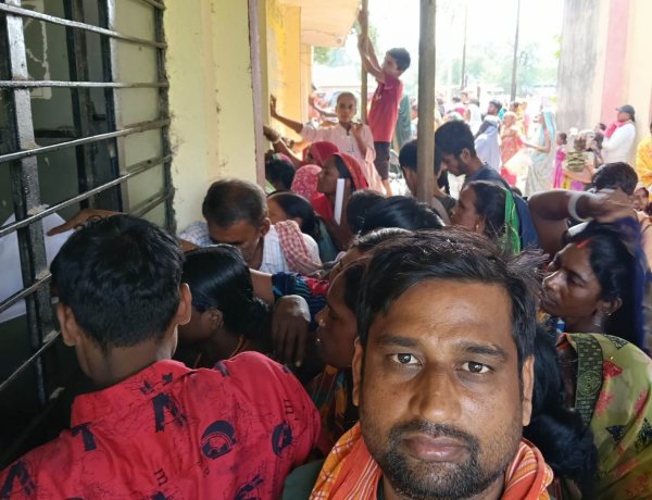 तीन डिसमिल जमीन की आस में चौसा अंचल में उमड़ा जनसैलाब