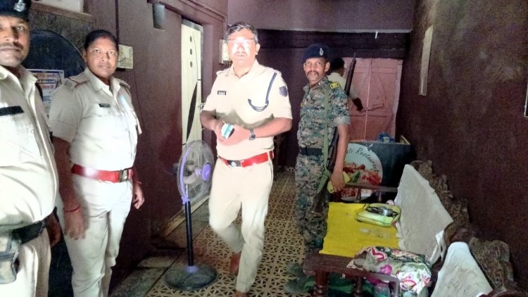 छात्रा से दुष्कर्म: डुमरांव के होटलों में पुलिस ने की छापेमारी, नहीं मिला सुराग