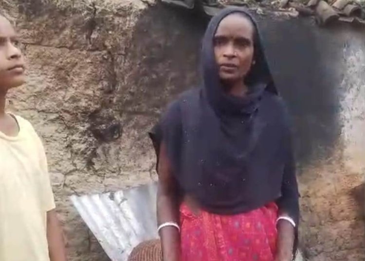 झोपड़ीनुमा घर में लगी भीषण आग, गृहस्थी का सारा सामान जलकर राख