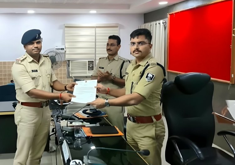 छह घंटे में अपहरण कांड का खुलासा, 475 लीटर शराब बरामदगी पर पुलिस अफसर सम्मानित