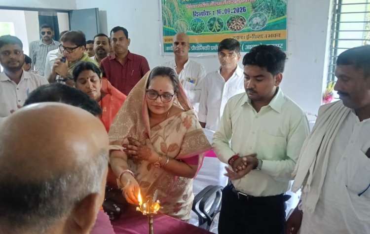 86 कृषि यंत्रों से आसान होगी खेती, योजनाओं की जानकारी लेकर किसान हुए जागरूक