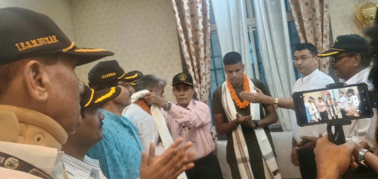 किसान के बेटे ने रचा इतिहास, लेफ्टिनेंट बनकर बढ़ाया बक्सर का मान
