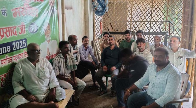 बिजली व्यवस्था को लेकर ग्रामीणों की बैठक, आंदोलन की चेतावनी