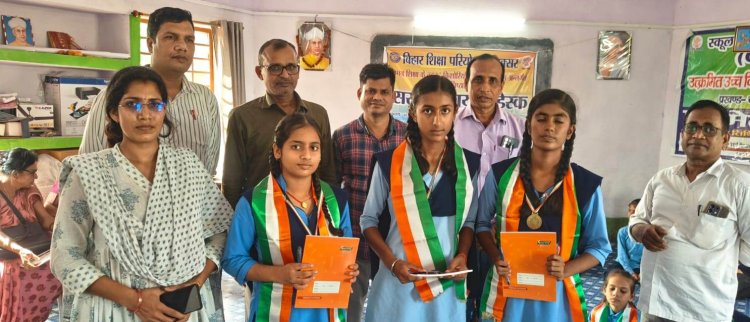पांच संकुलों से उभरी छात्र प्रतिभाएं, अब प्रखंड स्तर पर होगा मुकाबला