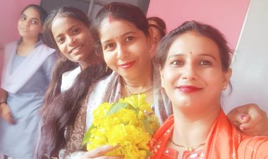 विदाई में छलकीं आंखें, नए शिक्षकों के स्वागत से खिला विद्यालय का माहौल
