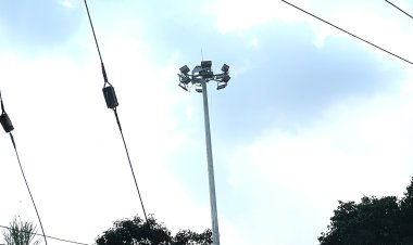 दशहरा से पहले पुराना भोजपुर चौक में पसरा अंधेरा, दस दिनों से बंद हाईमास्ट