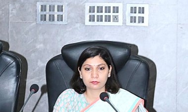 विकास योजनाओं में देरी बर्दाश्त नहीं, 30 नवंबर तक नल-जल व चापाकलों की मरम्मत का अल्टीमेटम