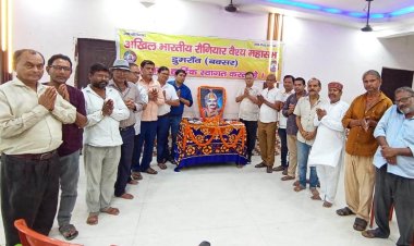 हेमू की वीरगाथा से गूंजा डुमरांव, रौनियार समाज ने मनाया विजयोत्सव