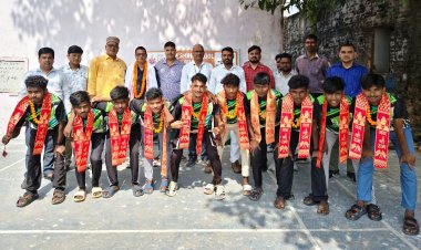 ग्रामीण प्रतिभाओं ने प्रमंडल में लहराया परचम, फुटबॉल चैंपियन बना नागपुर हाई स्कूल