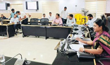 शौचालय भुगतान में सुस्ती पर भड़कीं डीडीसी, दो दिन में भुगतान निपटाने का अल्टीमेटम