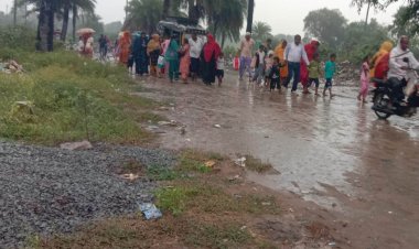 अर्नब की बारिश से बक्सर बेहाल, किसानों की मेहनत पर फिरा पानी