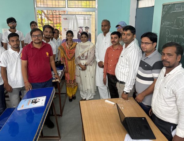 डीके कॉलेज में बीसीए-बीबीए छात्रों को मिल रहा कॉरपोरेट कार्यशैली का प्रशिक्षण