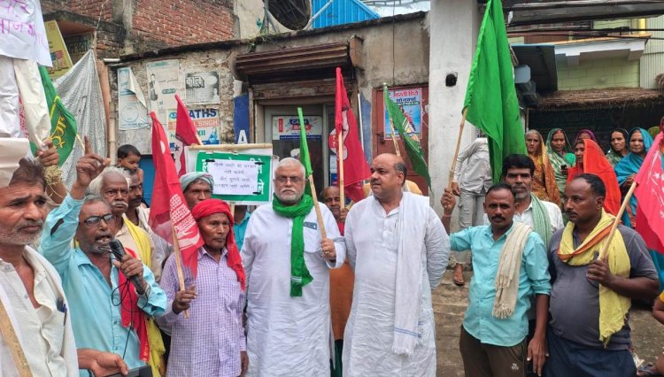 एस आई आर के खिलाफ महागठबंधन का आक्रोश मार्च, मतदाता सूची में पारदर्शिता की मांग