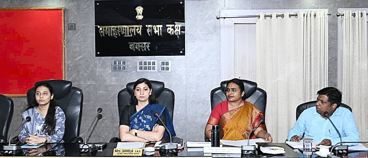 खेती की सुस्ती पर डीएम सख्त, अफसरों को समय-सीमा में काम पूरा करने का अल्टीमेटम