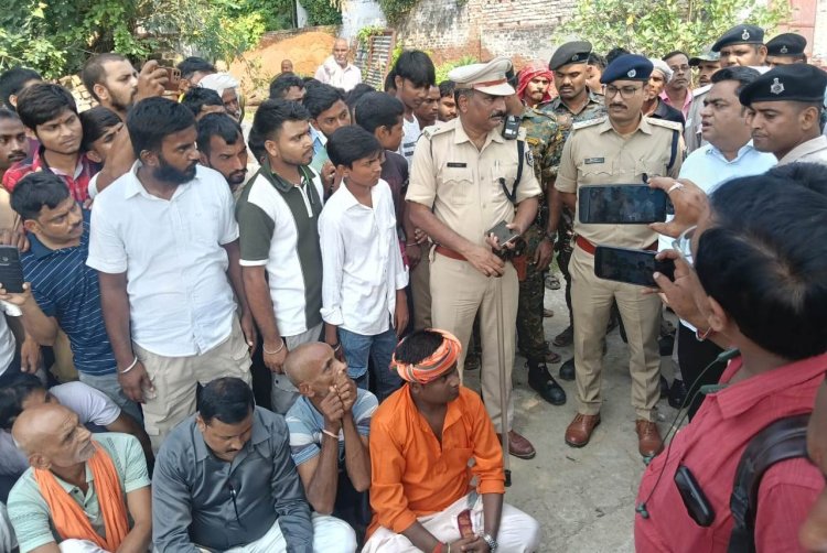 102 साल पुरानी रामलीला पर लगा ताला खुला