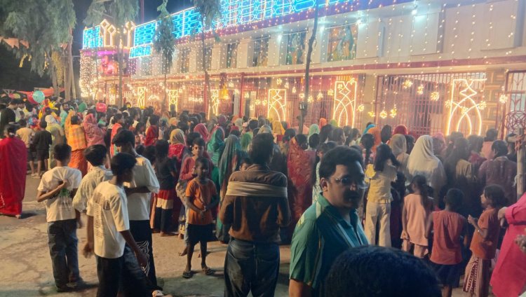 नवरात्र के छठे दिन हुई मां कात्यायनी की पूजा-अर्चना, आज खुलेगा पट:
