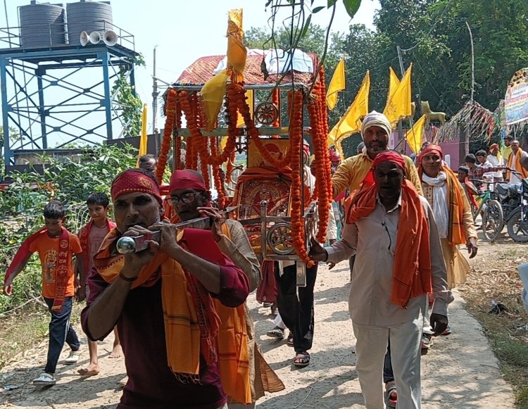 जय श्री साईं के जयकारों से गूंजा उत्तमपुर, पालकी यात्रा में उमड़ा श्रद्धा का सैलाब