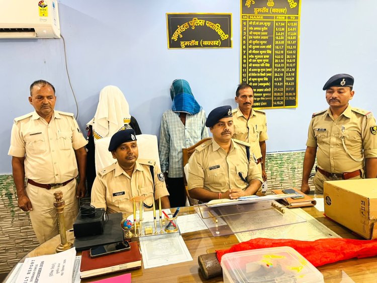 फर्नीचर की आड़ में चल रही थी मिनी गन फैक्ट्री, पुलिस ने किया भंडाफोड़