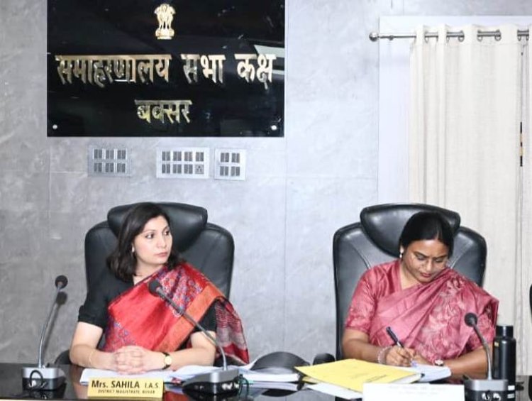 छठ से पहले सड़कों के गड्ढे भरें, ब्लैक स्पॉट पर लगाएं चेतावनी बोर्ड : डीएम