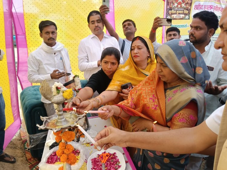 शहीद की याद में छलका पत्नी का दर्द, स्मृति द्वार से जगी प्रतिमा की उम्मीद