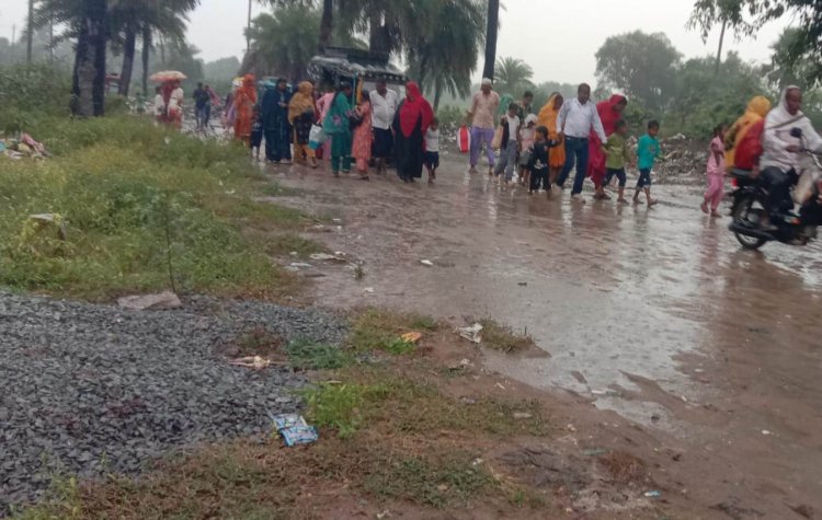 अर्नब की बारिश से बक्सर बेहाल, किसानों की मेहनत पर फिरा पानी