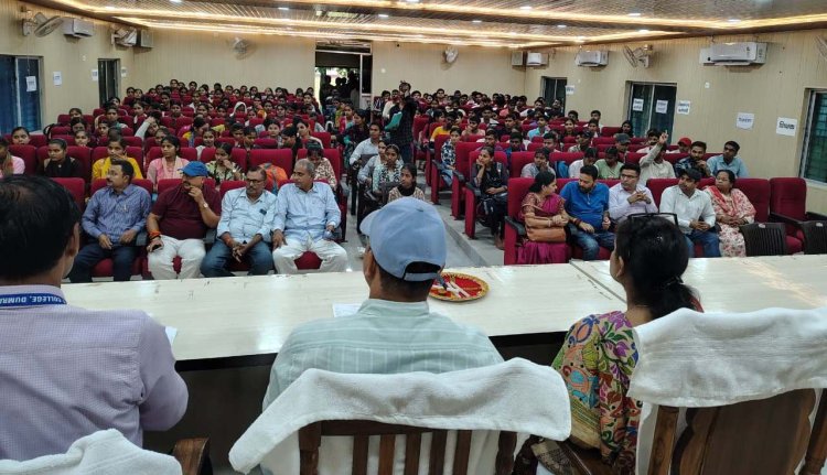डीके कॉलेज में नए विद्यार्थियों का हुआ अभिनंदन, बेहतर भविष्य के लिए दिखाई गई राह